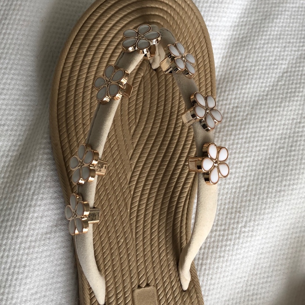 Daisy sandals - Picture 2 of 4